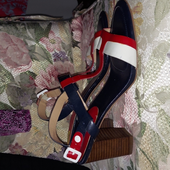 Tommy Hilfiger Red White & Blue Chunky Heel Ankle Strap Sandals Sz 9 - Picture 1 of 12